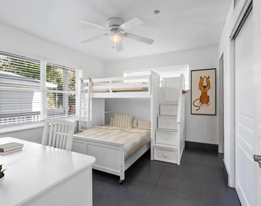 651 Avenida Del Norte - Photo Thumbnail 32