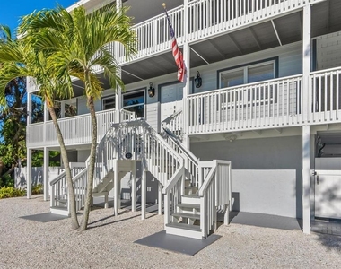 651 Avenida Del Norte - Photo Thumbnail 15