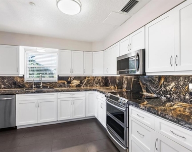 651 Avenida Del Norte - Photo Thumbnail 27
