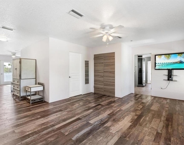 651 Avenida Del Norte - Photo Thumbnail 37