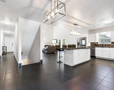 651 Avenida Del Norte - Photo Thumbnail 29