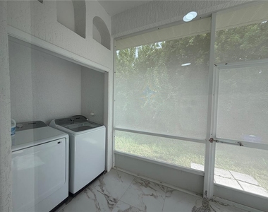 12113 Capilla Lane - Photo Thumbnail 15