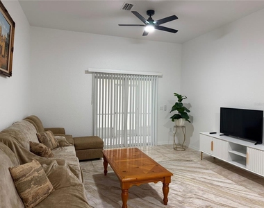 12113 Capilla Lane - Photo Thumbnail 10