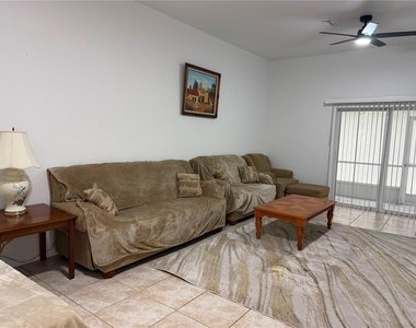 12113 Capilla Lane - Photo Thumbnail 8