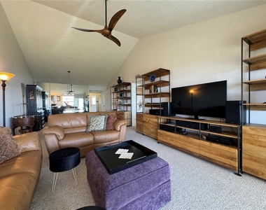 1155 Edgewater Circle - Photo Thumbnail 14