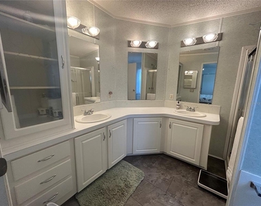 145 Begonia Terrace - Photo Thumbnail 15