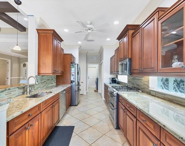 1279 Thornapple Drive - Photo Thumbnail 11