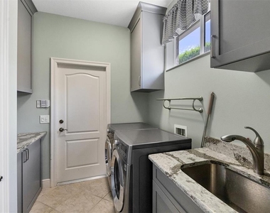 1279 Thornapple Drive - Photo Thumbnail 20