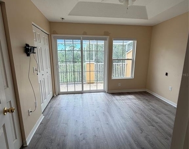 7326 Black Walnut Way - Photo Thumbnail 7