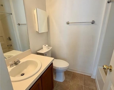 7326 Black Walnut Way - Photo Thumbnail 12
