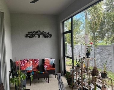 4416 Aqua Mirage Street - Photo Thumbnail 18