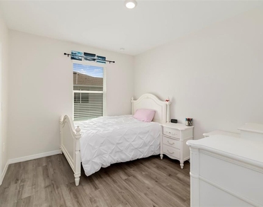 6593 Serenity Falls Ln - Photo Thumbnail 25