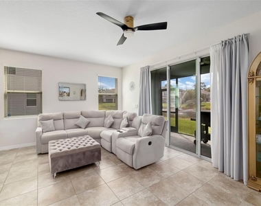 6593 Serenity Falls Ln - Photo Thumbnail 15