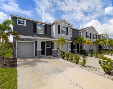 6593 Serenity Falls Ln - Photo Thumbnail 1