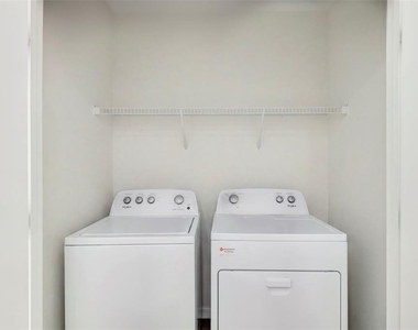 6593 Serenity Falls Ln - Photo Thumbnail 18