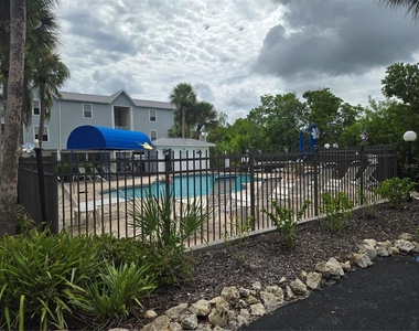3607 E Bay Drive - Photo Thumbnail 20