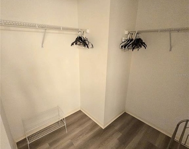 3607 E Bay Drive - Photo Thumbnail 11