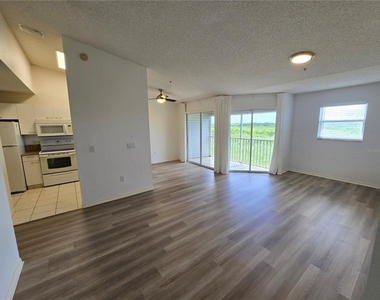 3607 E Bay Drive - Photo Thumbnail 1