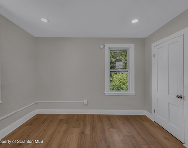 431 Phelps Street - Photo Thumbnail 21