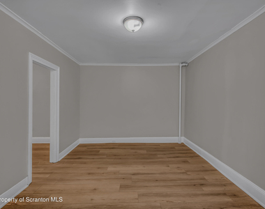 431 Phelps Street - Photo Thumbnail 7