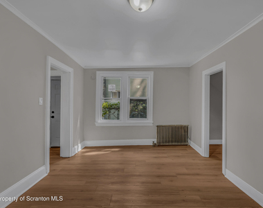 431 Phelps Street - Photo Thumbnail 6