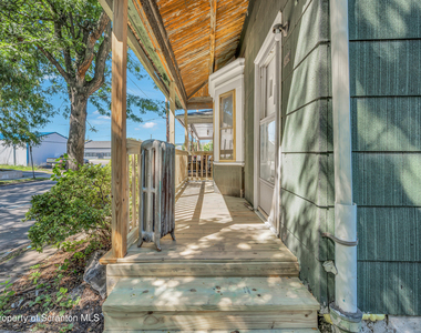 431 Phelps Street - Photo Thumbnail 3