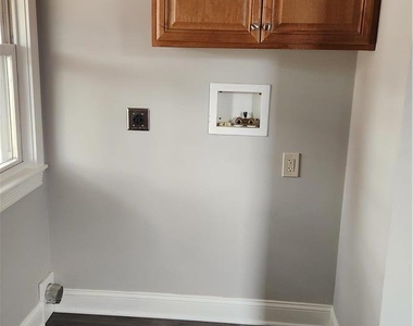 26 E Walnut Street - Photo Thumbnail 1