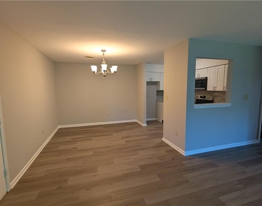 4737 Cheryl Drive - Photo Thumbnail 3