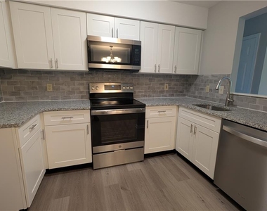 4737 Cheryl Drive - Photo Thumbnail 2