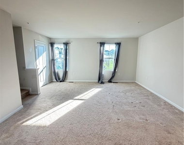 2126 Cross Country Road - Photo Thumbnail 10