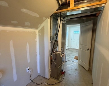 2126 Cross Country Road - Photo Thumbnail 30