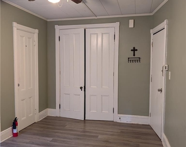 1130 Lehigh Street - Photo Thumbnail 4