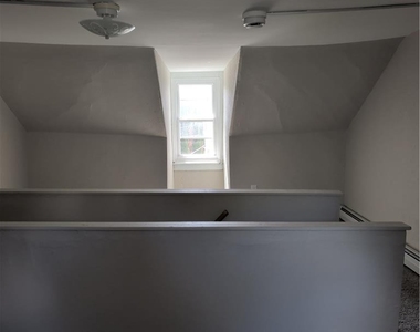 1031 Washington Street - Photo Thumbnail 14
