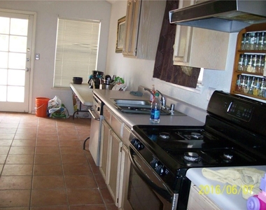 11793 Corona Crest Avenue - Photo Thumbnail 26