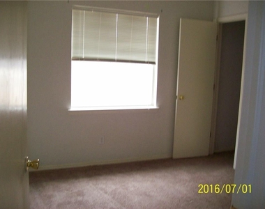 11793 Corona Crest Avenue - Photo Thumbnail 12