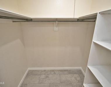 6201 Escondido Drive - Photo Thumbnail 35