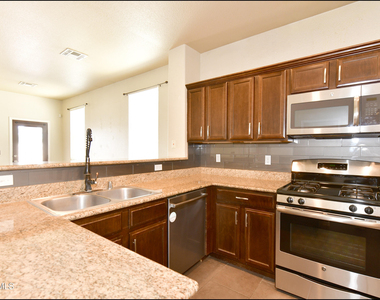 4913 Adrian Campos Street - Photo Thumbnail 11