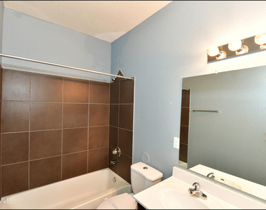 4913 Adrian Campos Street - Photo Thumbnail 34
