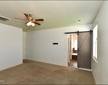 4913 Adrian Campos Street - Photo Thumbnail 27