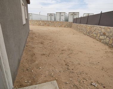 4552 Josefina Santillana Street - Photo Thumbnail 13