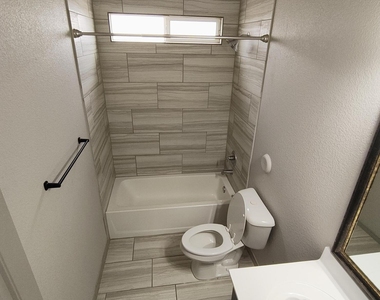 4552 Josefina Santillana Street - Photo Thumbnail 9