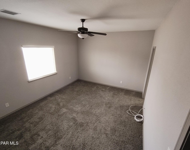 4552 Josefina Santillana Street - Photo Thumbnail 10