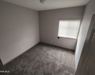 4552 Josefina Santillana Street - Photo Thumbnail 7