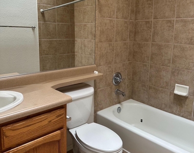 6026 Becca Drive - Photo Thumbnail 8