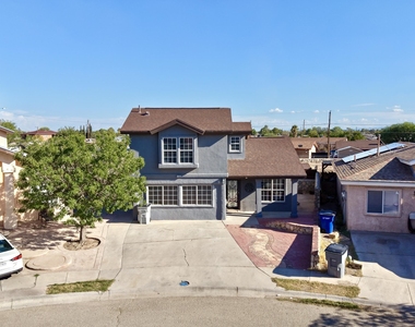 9150 Bur Oak Circle - Photo Thumbnail 1