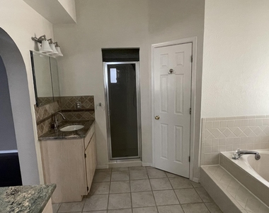 1416 Black Ridge Drive - Photo Thumbnail 10
