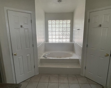 1416 Black Ridge Drive - Photo Thumbnail 16