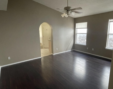 1416 Black Ridge Drive - Photo Thumbnail 6