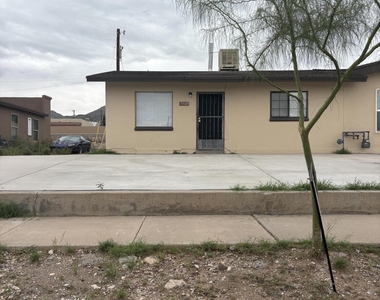 8503 Leo Drive - Photo Thumbnail 12