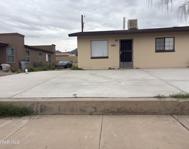 8503 Leo Drive - Photo Thumbnail 13